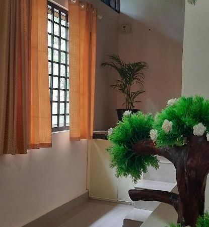 Appartement Nest Mdy à Mananthavady Extérieur photo